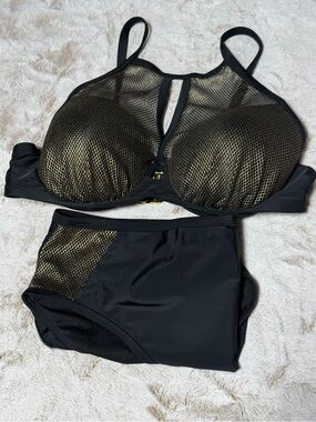 Swimsuits for All Black and Gold Underwire Bikini Top (18) and Bottoms (22)